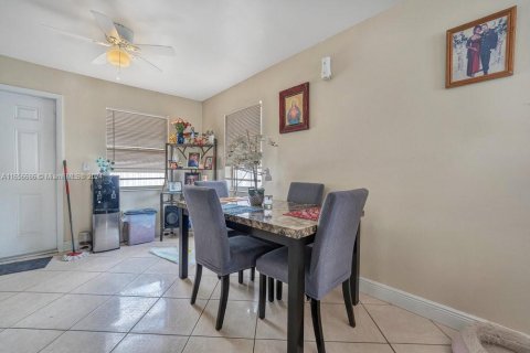 Immobilier commercial à vendre à Miami, Floride: 152.17 m2 № 1356745 - photo 13