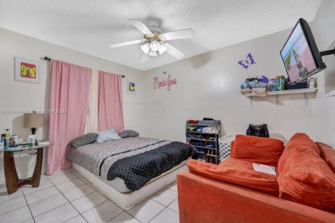 Immobilier commercial à vendre à Miami, Floride: 152.17 m2 № 1356745 - photo 19