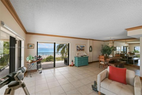 Copropriété à louer à Miami Beach, Floride: 2 chambres, 141.86 m2 № 1356827 - photo 9