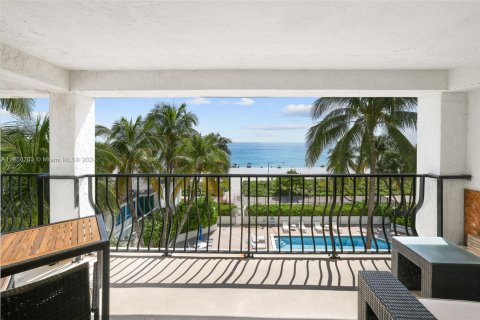 Copropriété à louer à Miami Beach, Floride: 2 chambres, 141.86 m2 № 1356827 - photo 7