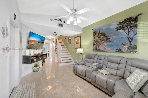 Condo in Fort Lauderdale, Florida, 3 bedrooms  № 1419845 - photo 9