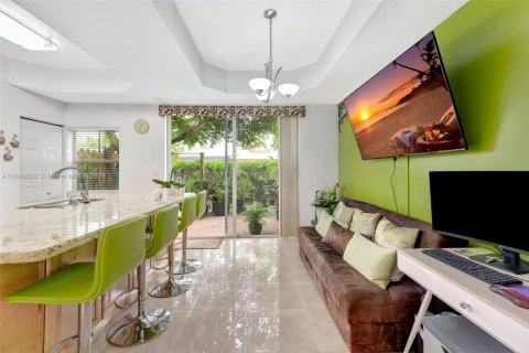 Condo in Fort Lauderdale, Florida, 3 bedrooms  № 1419845 - photo 24