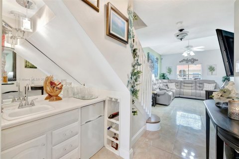 Condo in Fort Lauderdale, Florida, 3 bedrooms  № 1419845 - photo 14