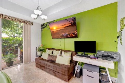 Condo in Fort Lauderdale, Florida, 3 bedrooms  № 1419845 - photo 25