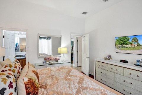 Casa en venta en Lake Worth, Florida, 3 dormitorios, 117.8 m2 № 752170 - foto 16