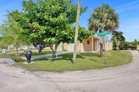 Villa ou maison à vendre à Lake Worth, Floride: 3 chambres, 117.8 m2 № 752170 - photo 19