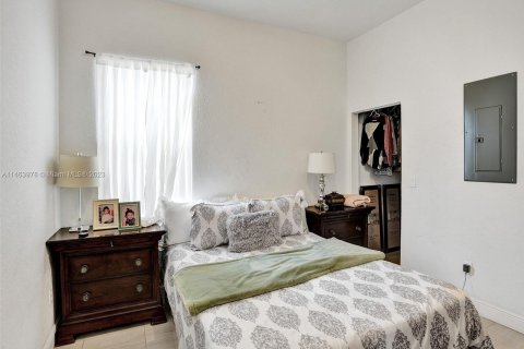 Casa en venta en Lake Worth, Florida, 3 dormitorios, 117.8 m2 № 752170 - foto 14