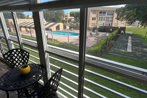 Copropriété à vendre à Sunrise, Floride: 1 chambre, 54.81 m2 № 726679 - photo 4