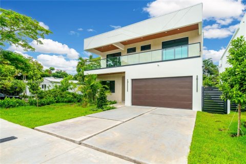 Villa ou maison à vendre à Fort Lauderdale, Floride: 4 chambres № 1347966 - photo 4