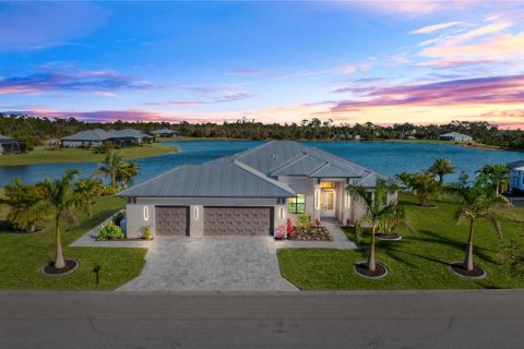 Villa ou maison à vendre à Cape Coral, Floride: 3 chambres, 258.18 m2 № 1355581 - photo 1