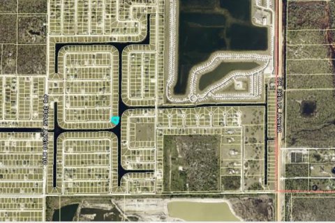 Land in Cape Coral, Florida № 1355604 - photo 1