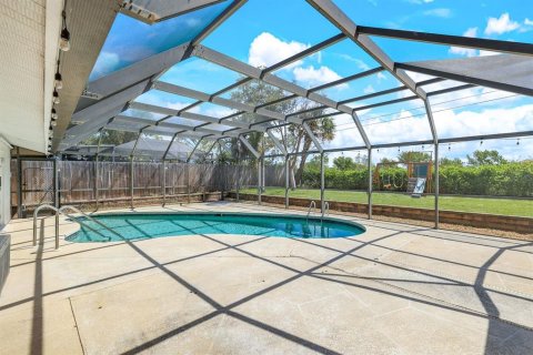 House in Naples, Florida 3 bedrooms, 162.39 sq.m. № 1149873 - photo 26