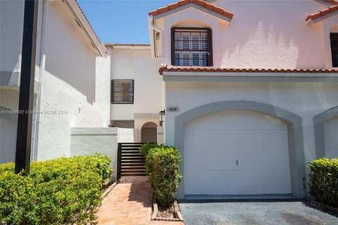 Townhouse in Aventura, Florida 3 bedrooms, 158.58 sq.m. № 1428311 - photo 1