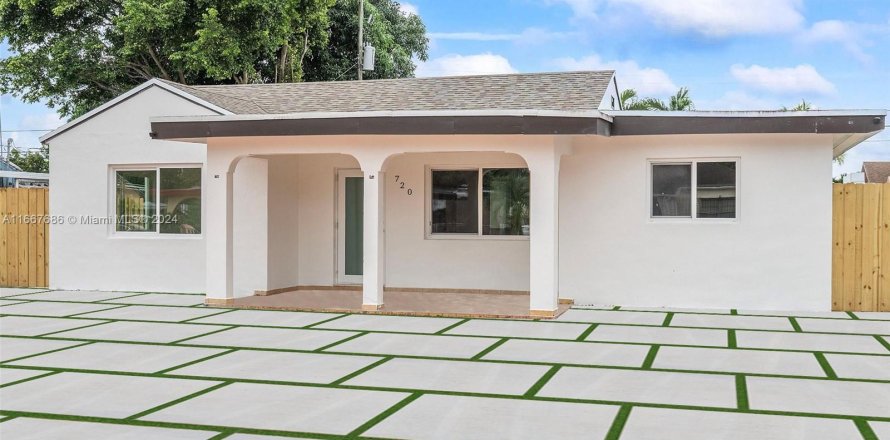 Villa ou maison à Hialeah, Floride 4 chambres, 180.14 m2 № 1383099