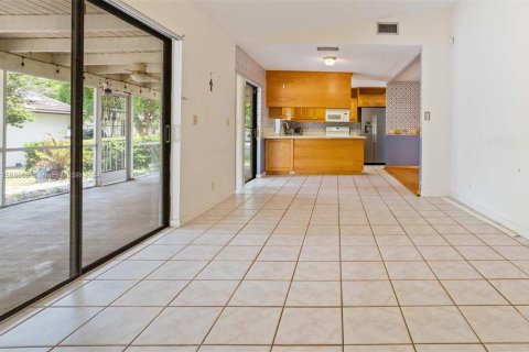 Casa en venta en Coral Springs, Florida, 3 dormitorios, 158.21 m2 № 1180028 - foto 7