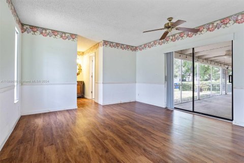 Casa en venta en Coral Springs, Florida, 3 dormitorios, 158.21 m2 № 1180028 - foto 20