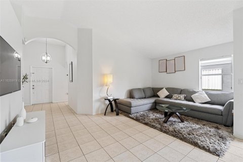 Casa en venta en Miami, Florida, 3 dormitorios, 120.49 m2 № 1310157 - foto 8