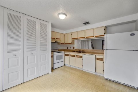Condominio en venta en Orlando, Florida, 2 dormitorios, 109.72 m2 № 890906 - foto 5