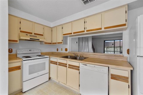 Condominio en venta en Orlando, Florida, 2 dormitorios, 109.72 m2 № 890906 - foto 3