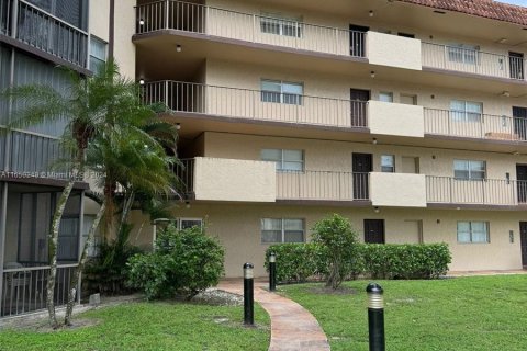 Copropriété à vendre à Lauderhill, Floride: 2 chambres, 104.98 m2 № 1332349 - photo 2