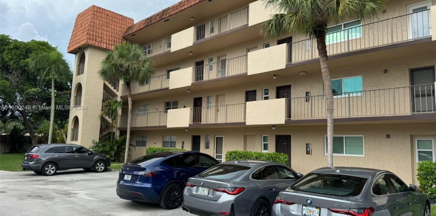 Condo à Lauderhill, Floride, 2 chambres  № 1332349