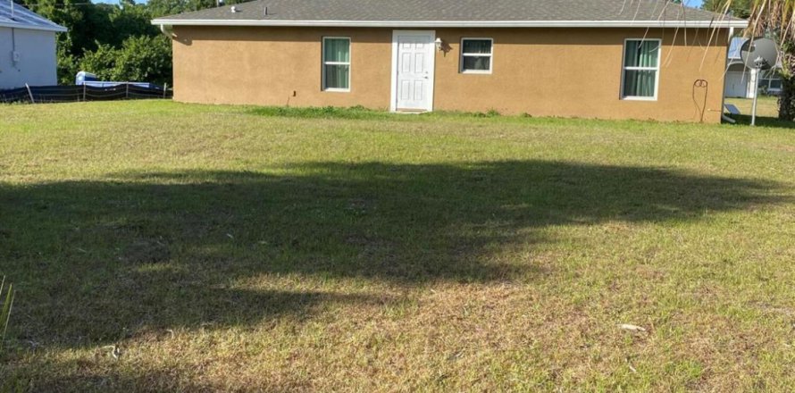 House in LaBelle, Florida 3 bedrooms, 112.6 sq.m. № 1178382