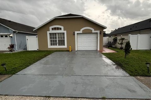 House in Kissimmee, Florida 3 bedrooms, 112.5 sq.m. № 1357741 - photo 2