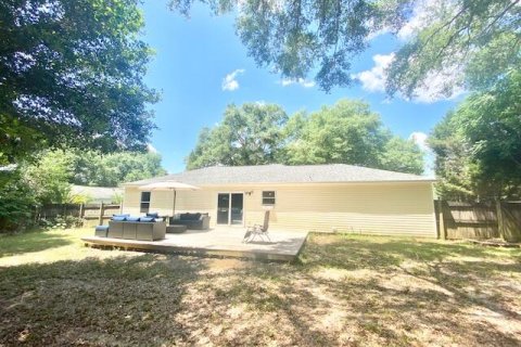 Villa ou maison à louer à Crestview, Floride: 3 chambres, 115.11 m2 № 590143 - photo 23