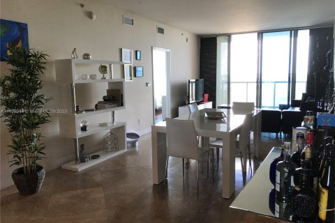 Copropriété à vendre à Miami, Floride: 2 chambres, 107.58 m2 № 874068 - photo 8