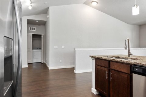 Appartement à louer à DeLand, Floride: 1 chambre, 87.33 m2 № 1361888 - photo 6