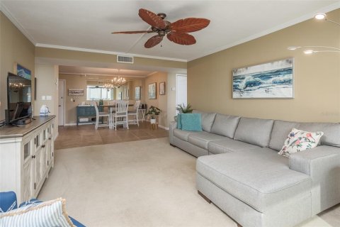 Copropriété à vendre à Treasure Island, Floride: 2 chambres, 109.16 m2 № 1361144 - photo 5