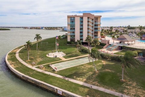 Condominio en venta en Treasure Island, Florida, 2 dormitorios, 109.16 m2 № 1361144 - foto 23