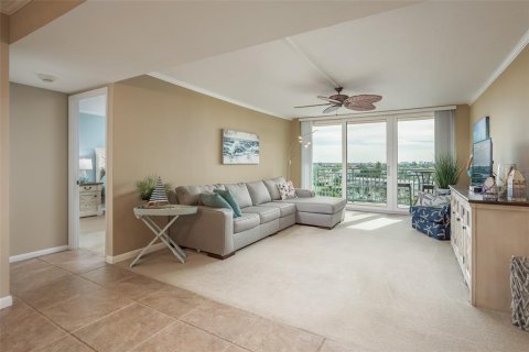 Condo in Treasure Island, Florida, 2 bedrooms  № 1361144 - photo 4