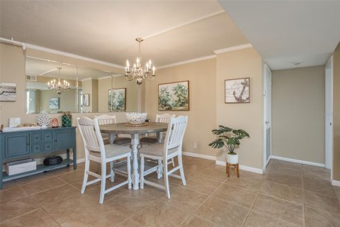 Copropriété à vendre à Treasure Island, Floride: 2 chambres, 109.16 m2 № 1361144 - photo 6