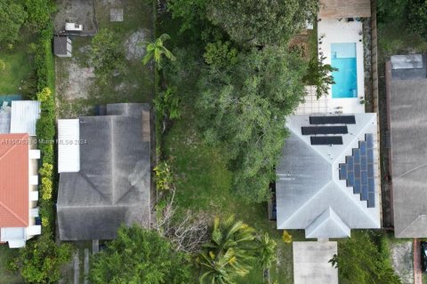 Terreno en venta en Miami, Florida № 1176064 - foto 3