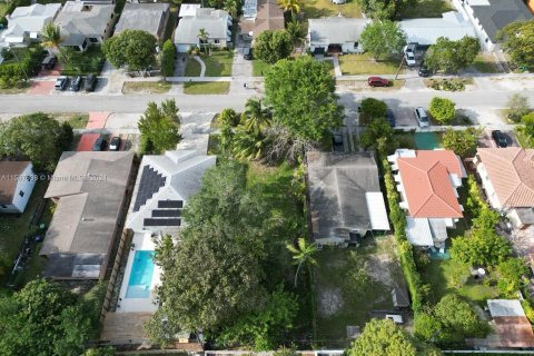 Terreno en venta en Miami, Florida № 1176064 - foto 14