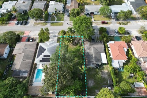 Terreno en venta en Miami, Florida № 1176064 - foto 19