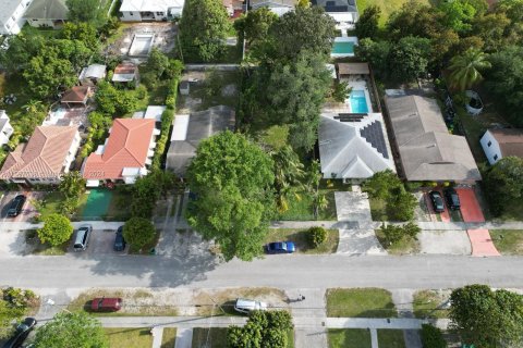 Terreno en venta en Miami, Florida № 1176064 - foto 13