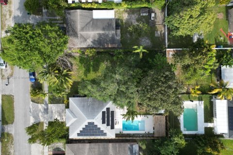 Terreno en venta en Miami, Florida № 1176064 - foto 5