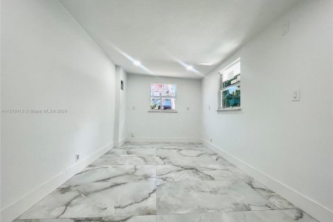 House in Fort Lauderdale, Florida 5 bedrooms № 1176018 - photo 20