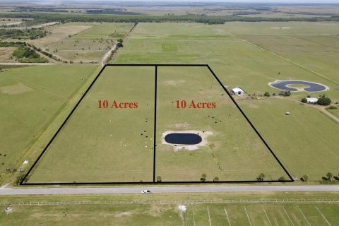 Land in Okeechobee, Florida № 1222535 - photo 9