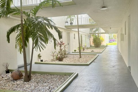 Copropriété à vendre à Sunrise, Floride: 2 chambres, 87.7 m2 № 1223153 - photo 2