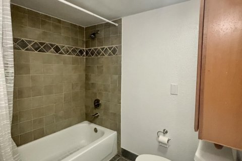 Condo in Sunrise, Florida, 2 bedrooms  № 1223153 - photo 10