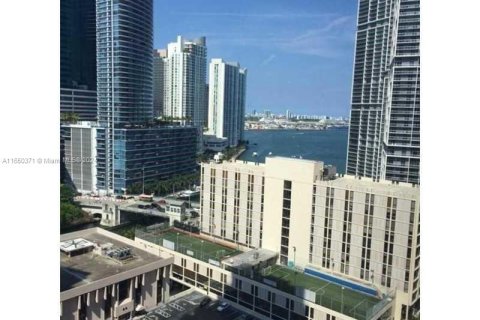 Condo in Miami, Florida, 1 bedroom  № 1347725 - photo 28