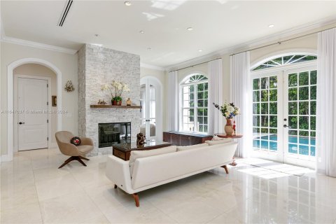 Villa ou maison à vendre à Coral Gables, Floride: 5 chambres, 424.19 m2 № 1331040 - photo 4