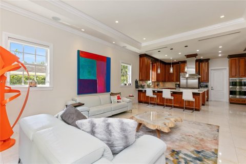 Casa en venta en Coral Gables, Florida, 5 dormitorios, 424.19 m2 № 1331040 - foto 22