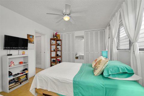 Купить кондоминиум в Халландейл-Бич, Флорида 1 спальня, 68.1м2, № 963203 - фото 7