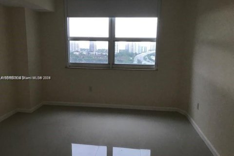 Copropriété à louer à Aventura, Floride: 2 chambres, 109.16 m2 № 1353884 - photo 9