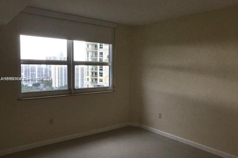 Condominio en alquiler en Aventura, Florida, 2 dormitorios, 109.16 m2 № 1353884 - foto 6