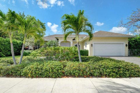 House in West Palm Beach, Florida 3 bedrooms, 173.36 sq.m. № 1129073 - photo 8